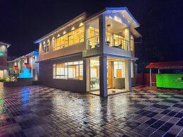 Grand Shivneri Resort