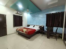 Hotel Mrunal Palace