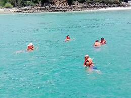 Large High Floor, Best Pool and Awesome Location