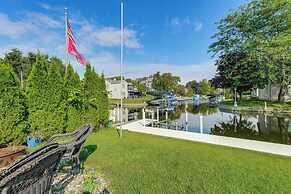 Sleek Getaway on Lake Wawasee w/ Private Dock!