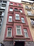 Pera Nova House