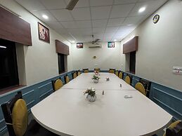 Red Rock Hotel & Restaurant