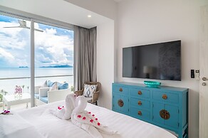 Top Floor 2 Bed Sea View Apartment KBR38