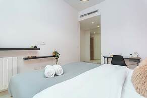 Viva 3-BR Apt in Waterfront Dbayeh