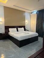 El-Patevadan Hotel and Suites