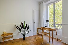 Paris Center Colisée residence