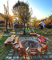 Camp Oak View