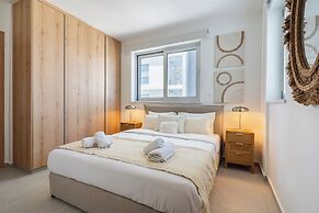 Aelia Chic 2-BR Apt & Balcony in Larnaca