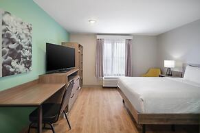 ECHO Suites Extended Stay by Wyndham Springfield Airport PLZ