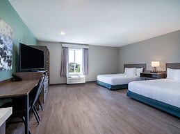 ECHO Suites Extended Stay by Wyndham Springfield Airport PLZ
