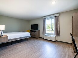 ECHO Suites Extended Stay by Wyndham Springfield Airport PLZ