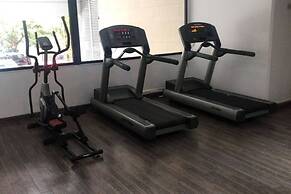 Comfy - 1BR Apt W Pool & Gym in Gemmayze