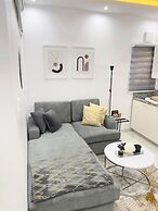 Tour addicted homes