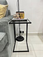 Tour addicted homes
