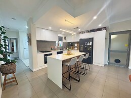 Hayes Haven Bunbury Escape