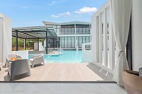 Unique Townhouse Pool Slide Access