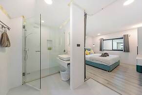 Unique Townhouse Pool Slide Access