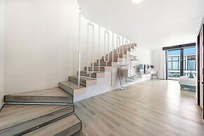 Unique Townhouse Pool Slide Access