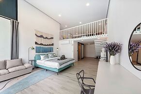 Unique Townhouse Pool Slide Access