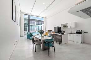 Unique Townhouse Pool Slide Access