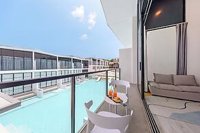 Unique Townhouse Pool Slide Access