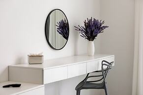 Unique Townhouse Pool Slide Access