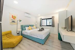 Unique Townhouse Pool Slide Access