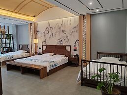 Qichi Waterfront B&B Hotel