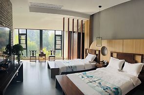 Qichi Waterfront B&B Hotel