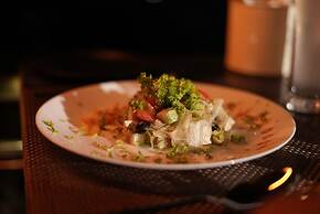 DALLAS EXPRESS HOTEL