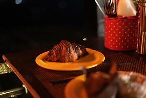 DALLAS EXPRESS HOTEL