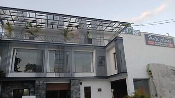 Aarav Hotel
