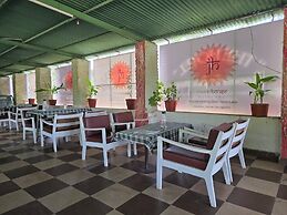 Ramma TheHotel - Nakki Lake -200mtr