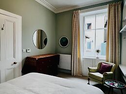 Dungora House