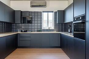 The Penthouse - 3BR Seaview in Larnaca
