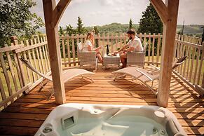 Domaine de Pech et Lafon. Cabanes avec SPA privatif
