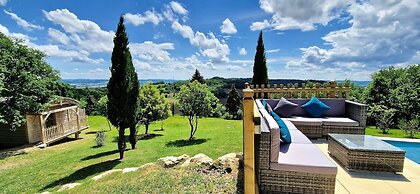 Domaine de Pech et Lafon. Cabanes avec SPA privatif