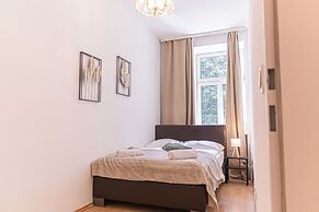 Basic 2BR Apt Near Westbahnhof