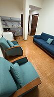 Weekend Hotel