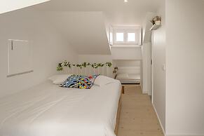 Downtown Modern Apartments With Balcony by Homing