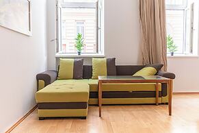 Charming 3BR Apt in Central Vienna