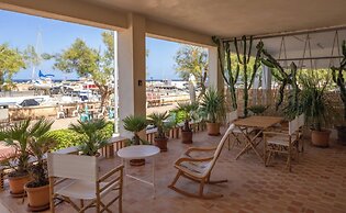 Moll Petit Apartments