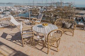 Moll Petit Apartments