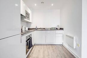 Charming Deritend Apartment With Full Access for Wheelchairs