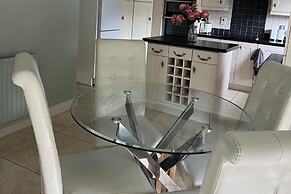 4 Bedroom House in Newry Central
