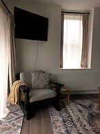 Apartment Bushmills Hideaway, Parking,pets Allowed