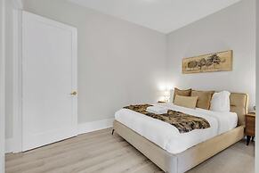 300 Front Luxury Condos