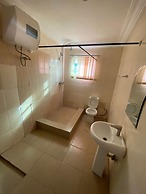 Chateau De LaRay Hotel Apo