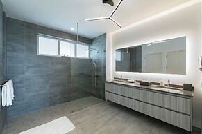 Ellipse Resort, Grace Bay