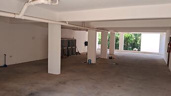 Apto Prédio Costa 1 c/ garagem no centro